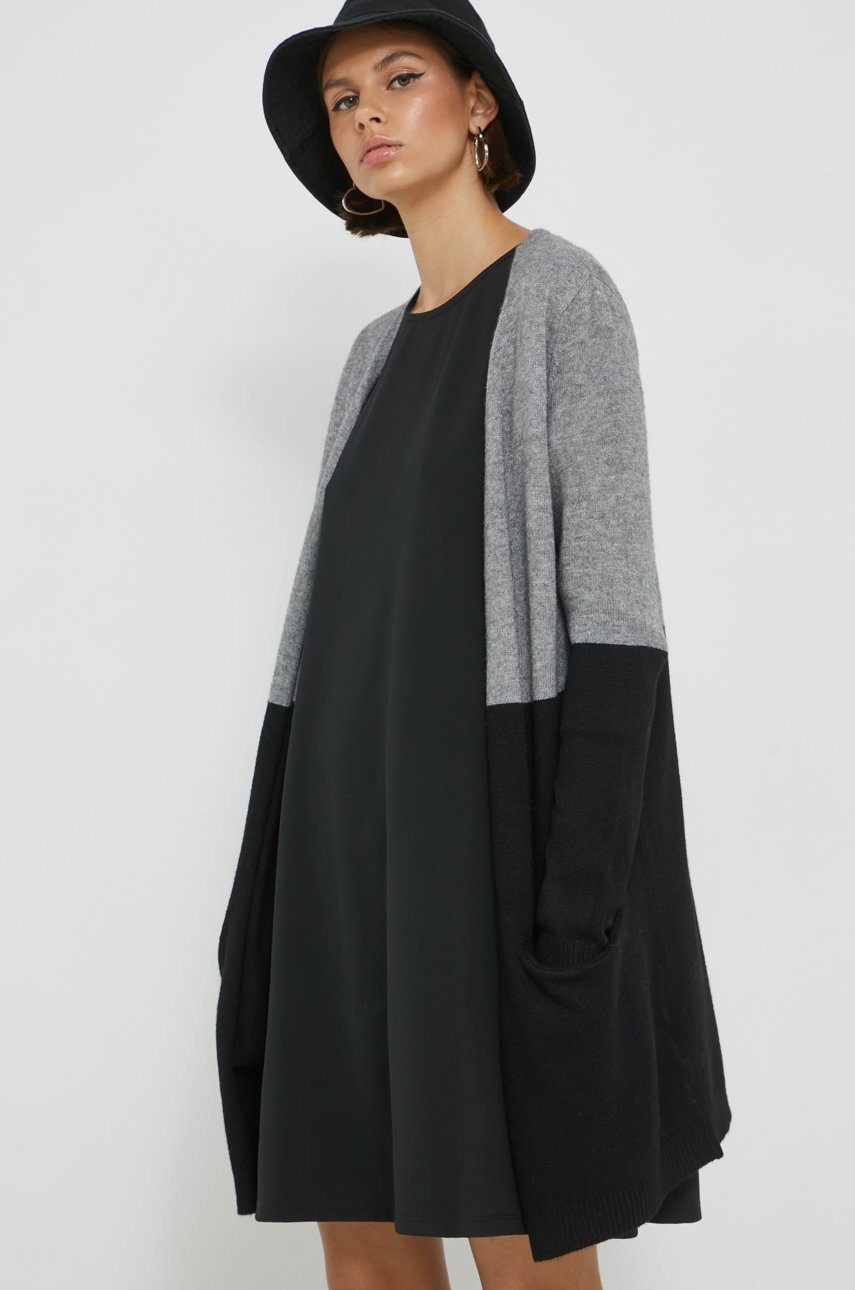 

Жилетка Only в сиво, Сив