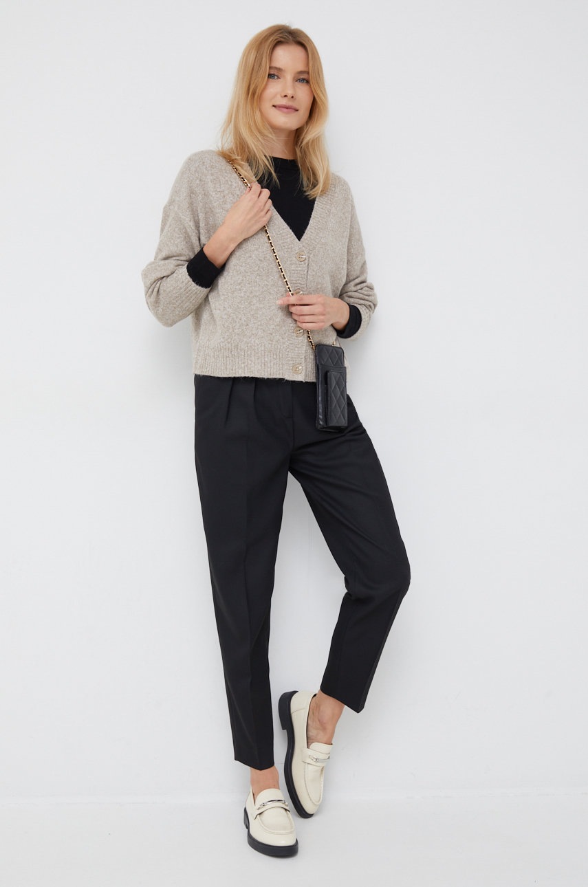 

Джемпер Vero Moda жіночий колір бежевий легкий