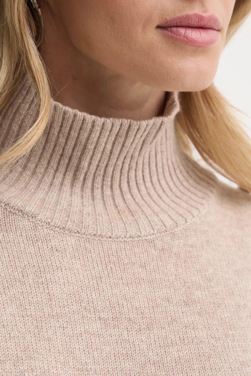 Πουλόβερ Gestuz χρώμα: μπεζ, 10909851 φωτογραφία