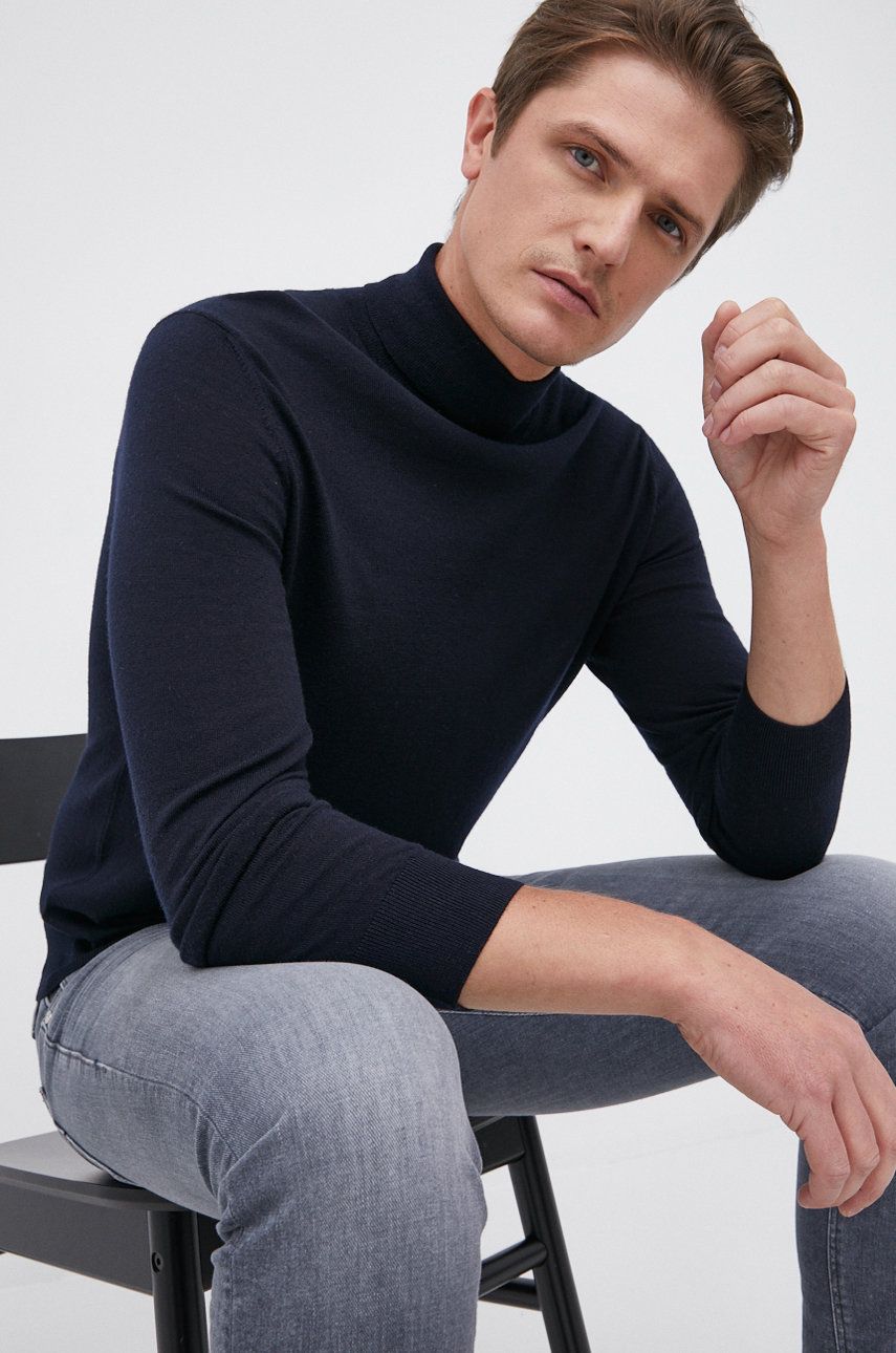 Marc O’Polo Pulover de lână bărbați, culoarea albastru marin, light, cu guler 2022 ❤️ Pret Super answear imagine noua 2022