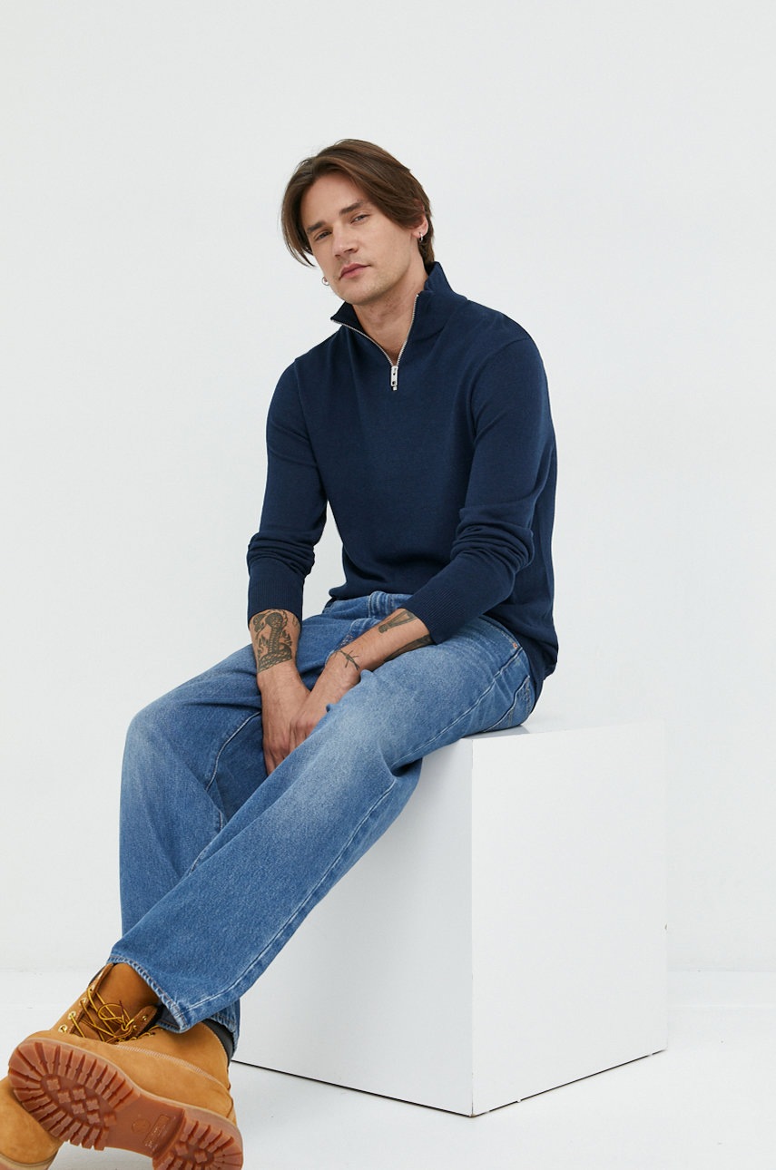 

Свитер Jack & Jones мужской цвет синий лёгкий с полугольфом