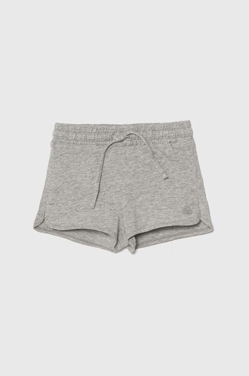 United Colors of Benetton pantaloni scurți din bumbac pentru copii culoarea gri, neted, talie reglabila United Colors of Benetton pantaloni scurți din bumbac pentru copii culoarea gri, neted, talie reglabila