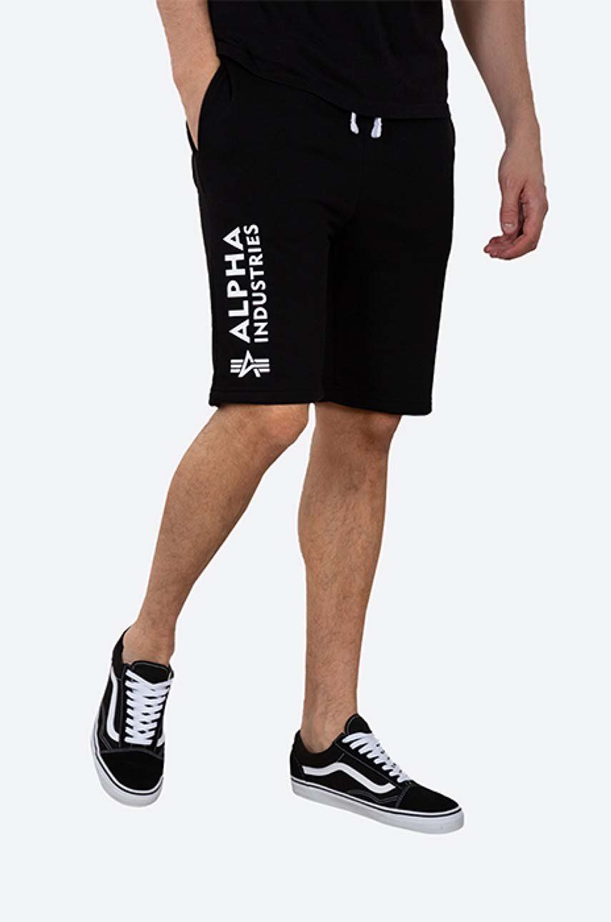 Alpha Industries pantaloni scurți Basic bărbați, culoarea negru 116364.03-black