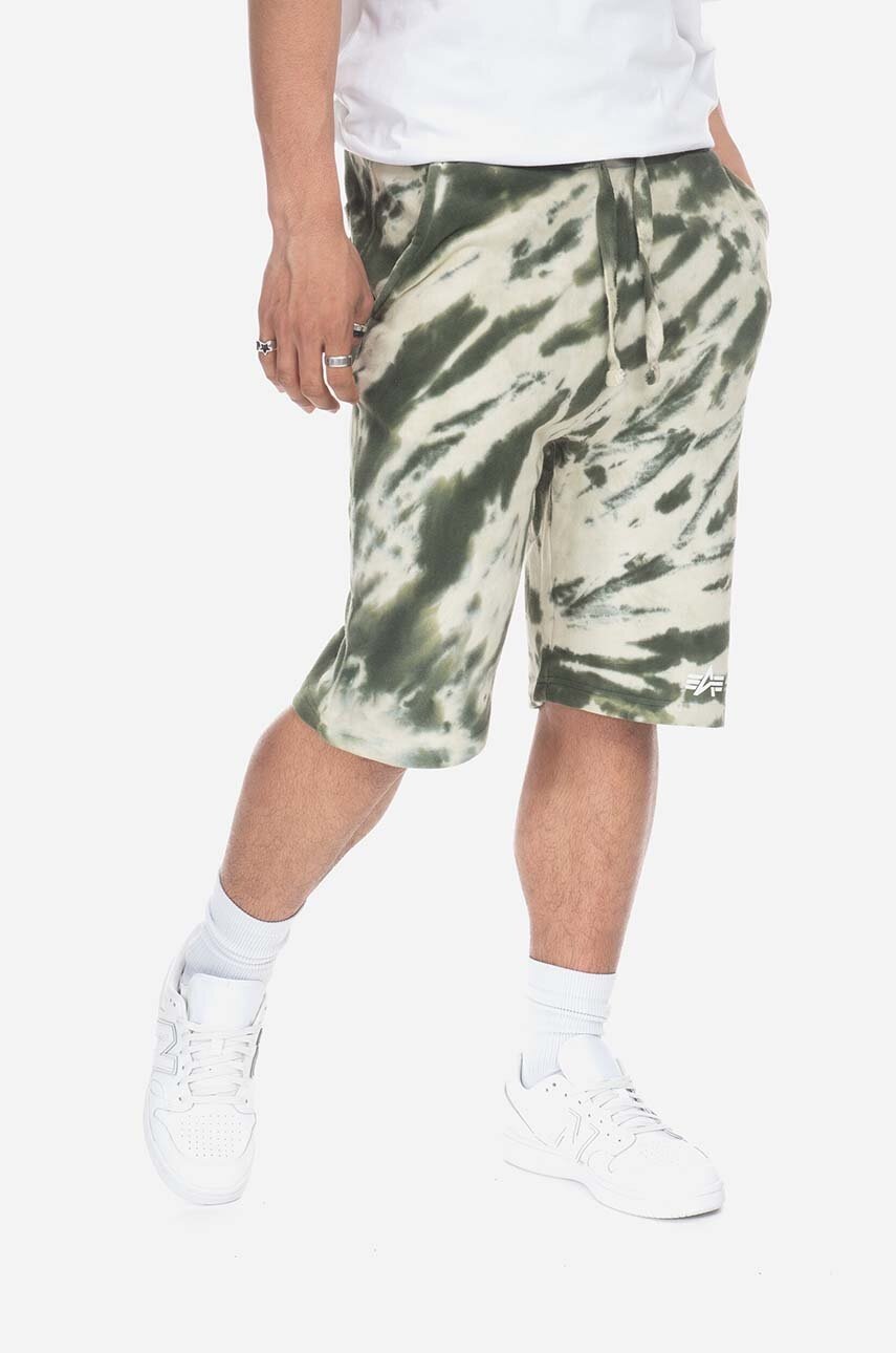 Шорти Alpha Industries Tie Dye чоловічі колір зелений 106361.142-green 