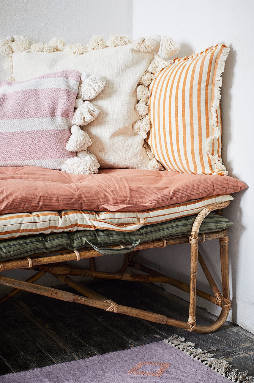 Povlak na polštář Madam Stoltz (obrázek 5)