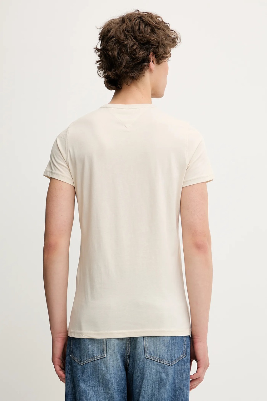 Хлопковая футболка Tommy Jeans цвет белый однотонная DM0DM04411