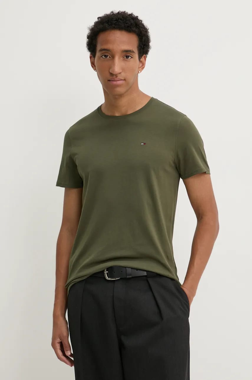 Tommy Jeans tricou din bumbac barbati, culoarea verde, neted, DM0DM04411 Tommy Jeans tricou din bumbac barbati, culoarea verde, neted, DM0DM04411
