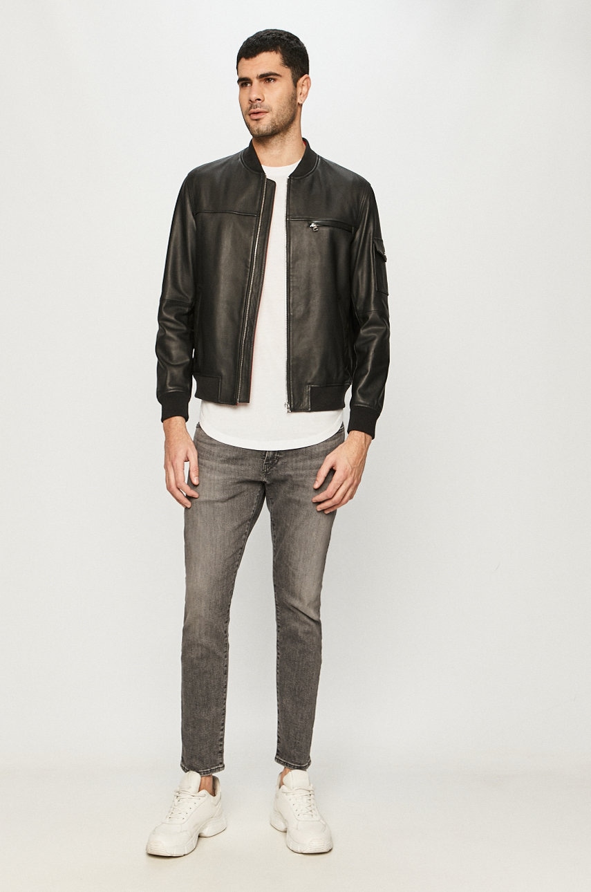 

Футболка Jack & Jones цвет белый гладкий