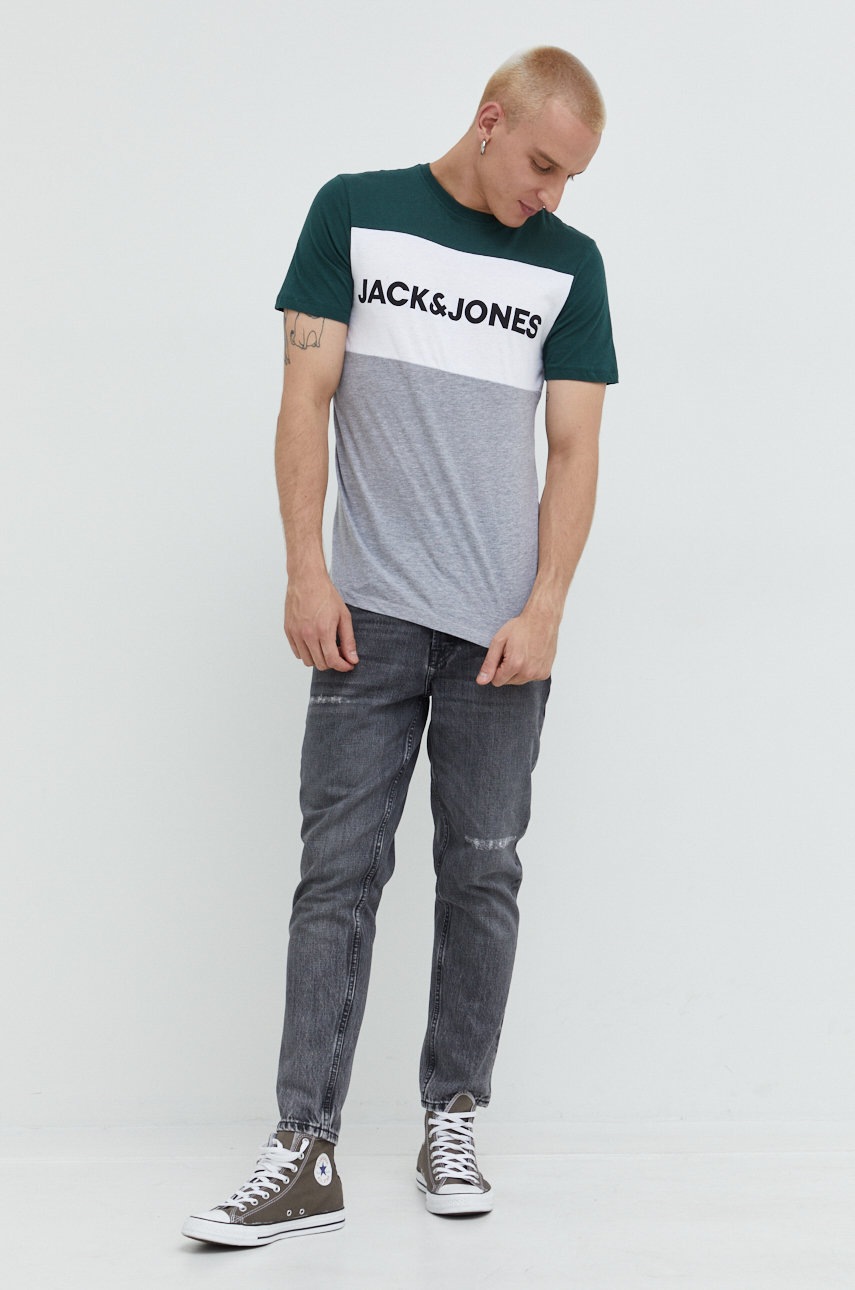 

Хлопковая футболка Jack & Jones цвет зелёный с принтом