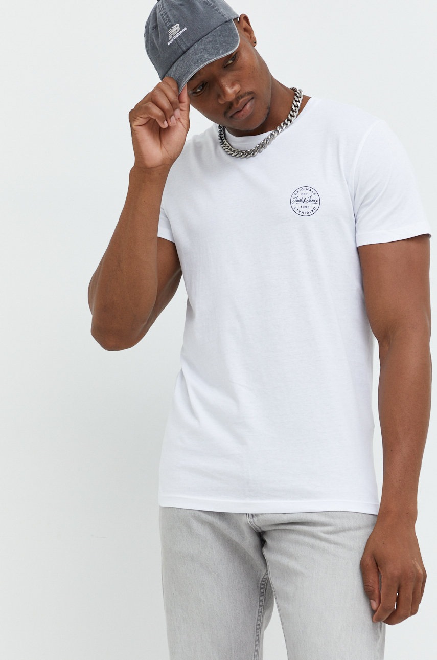 

Памучна тениска Jack & Jones в бяло с принт, Бял