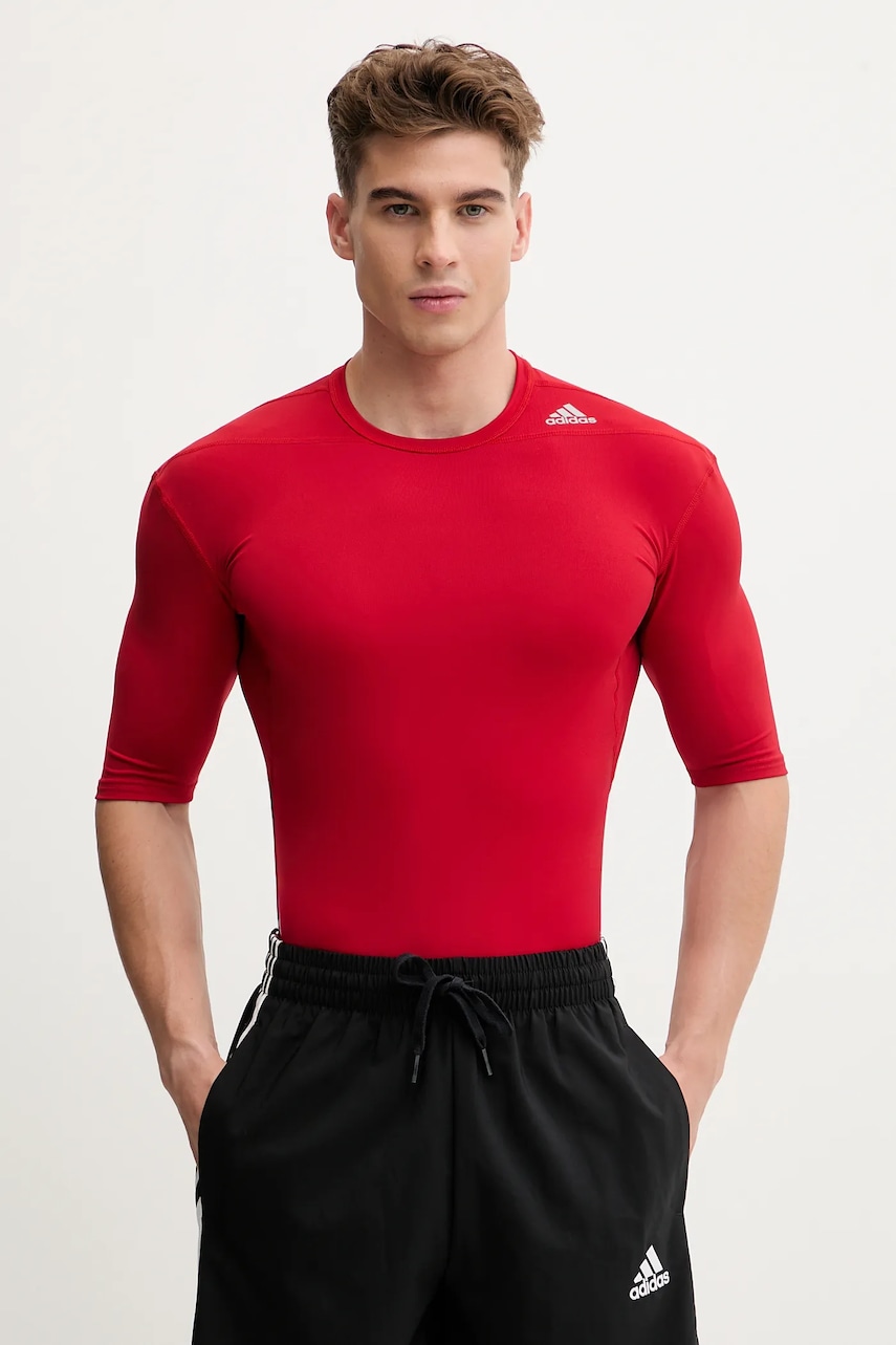 adidas tricou de antrenament TECHFIT BASE culoarea rosu, cu imprimeu D82089-red