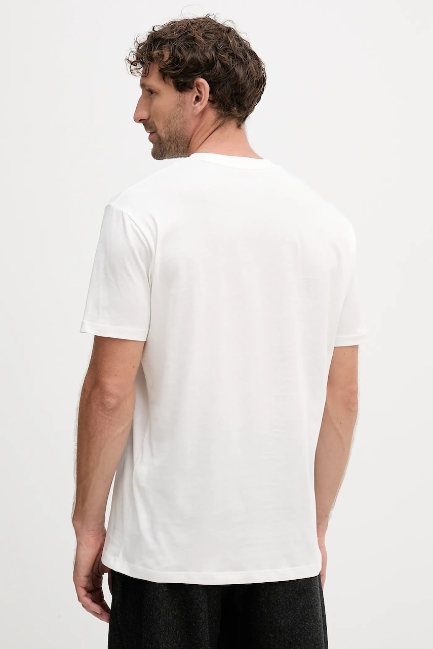 Хлопковая футболка Armani Exchange цвет бежевый с аппликацией XM001568 AF10358 Хлопковая футболка Armani Exchange цвет бежевый с аппликацией XM001568 AF10358