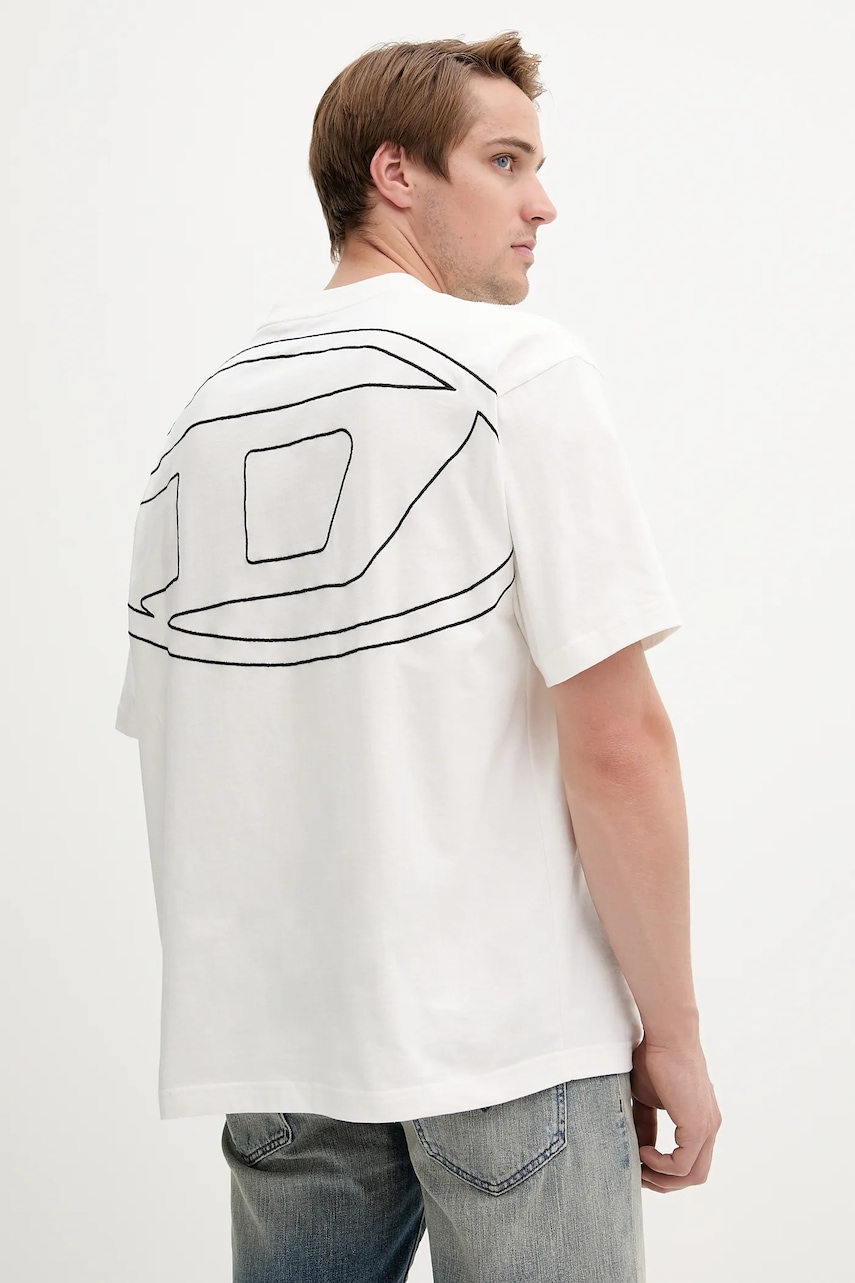 Diesel tricou din bumbac T-BOGGY-MEGOVAL-D culoarea alb, cu imprimeu, A11302.0HGAM