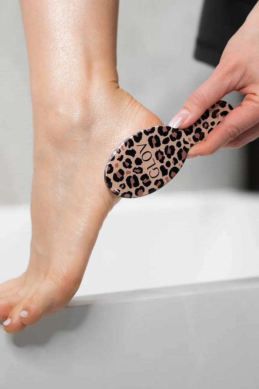 Σετ: τουρμπάνι για τα μαλλιά και ελαφρόπετρα για τα πόδια GLOV Run Wild Ritual χρώμα: πολύχρωμο φωτογραφία