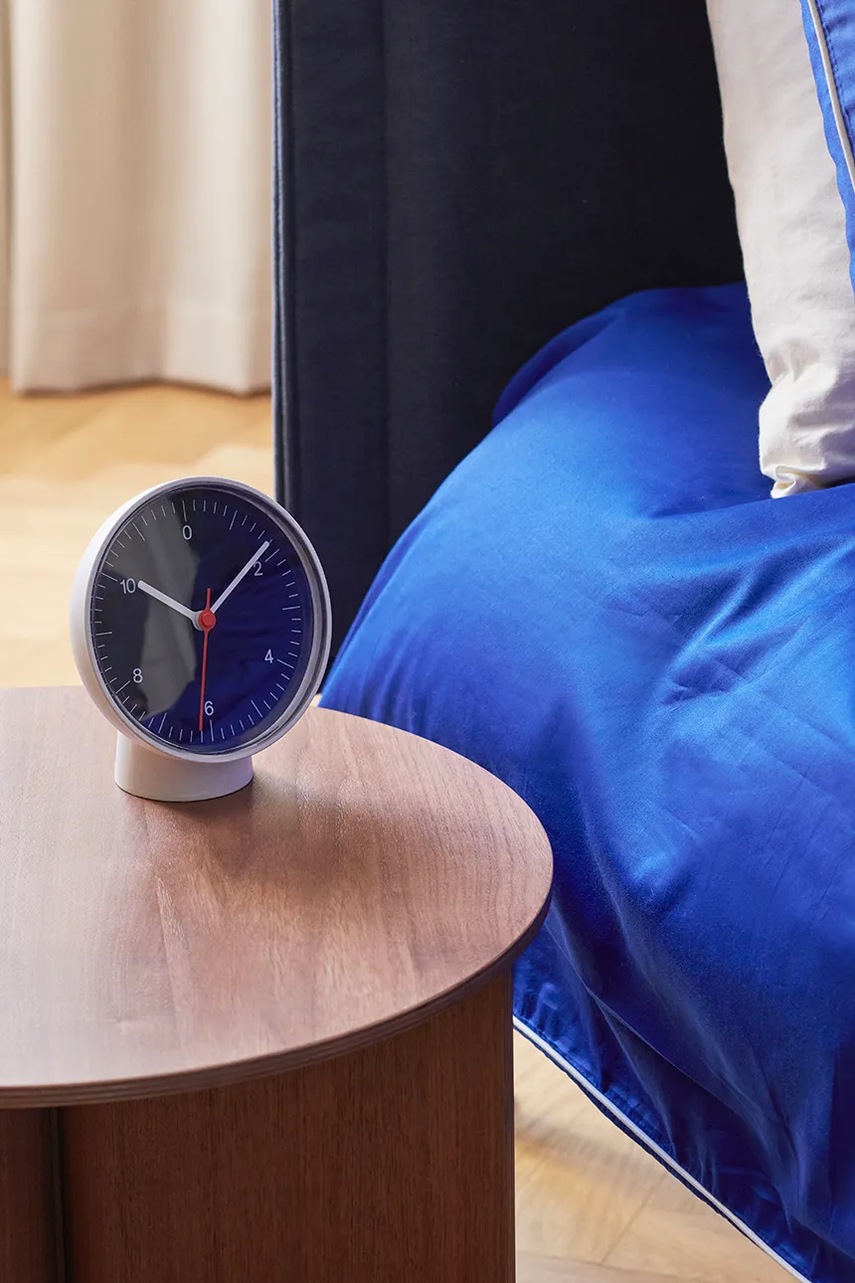 Επιτραπέζιο ρολόι HAY 14,5 x 13 x 8 cm φωτογραφία