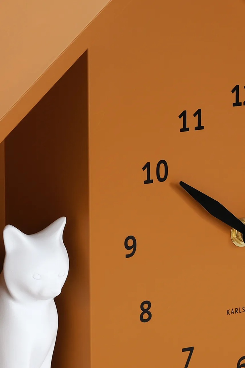 Zvukové nástěnné hodiny Karlsson Siting Cat 29 x 26 cm (obrázek 3)