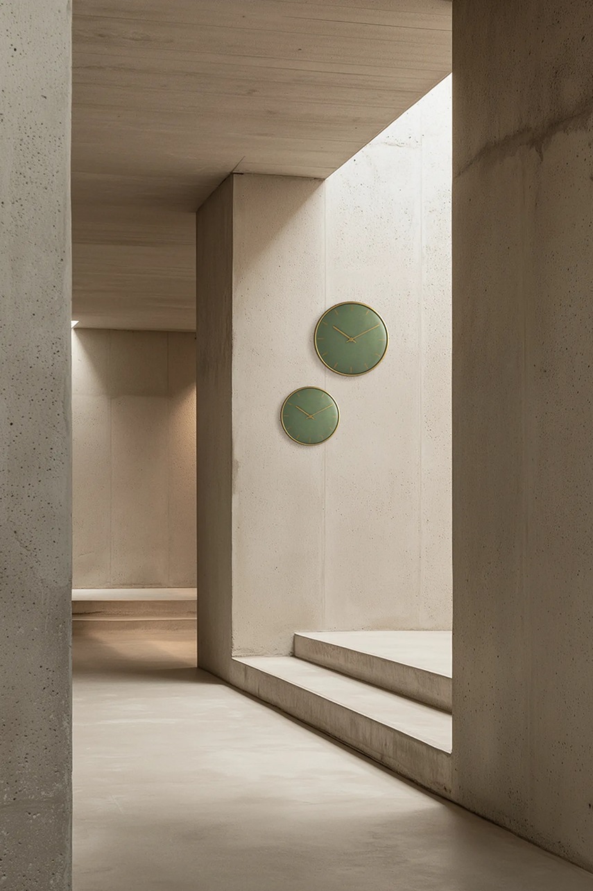 Arne Jacobsen Clocks ρολόι τοίχου από μέταλλο 29 cm φωτογραφία