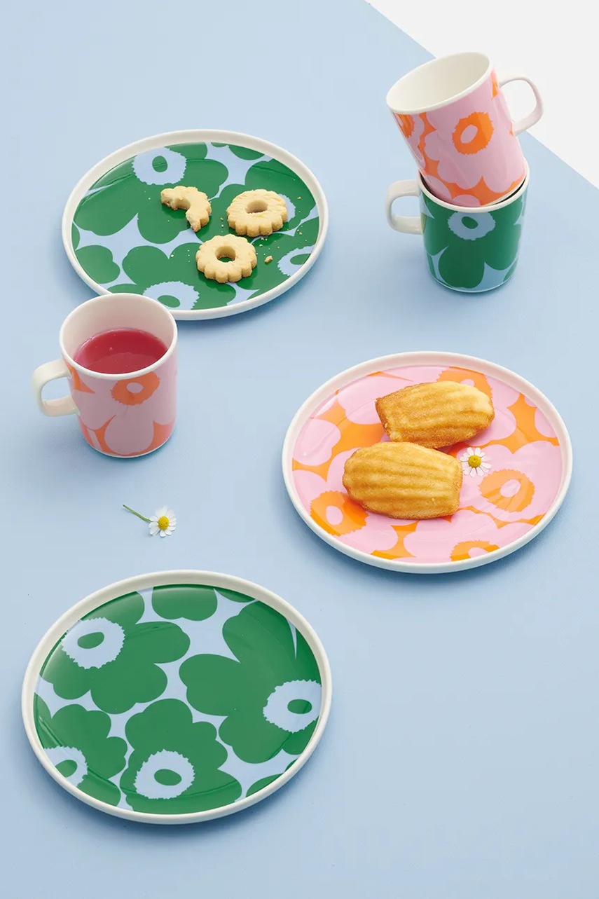 Marimekko σετ πρωινού με κεραμικό φωτογραφία