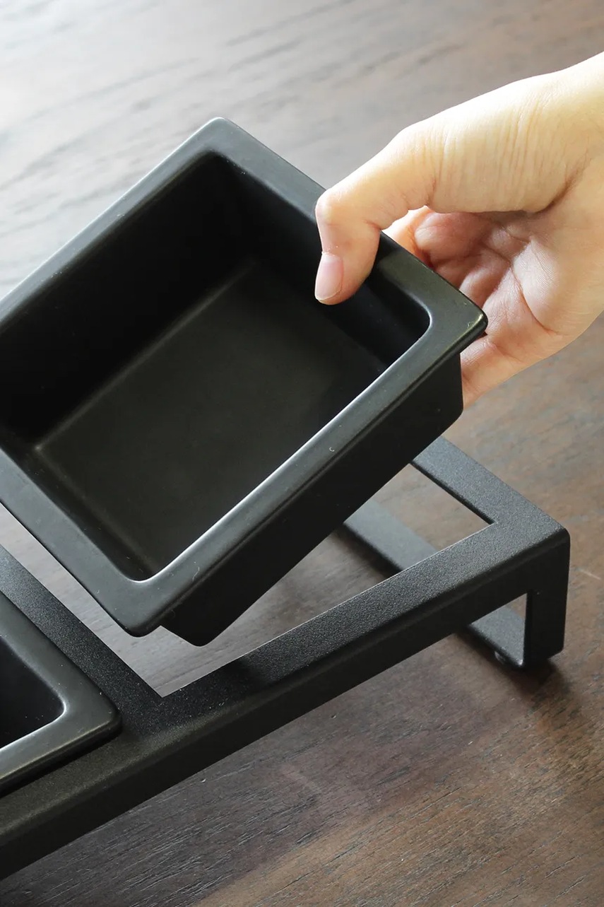 Ένα διπλό μπολ για κατοικίδιο Yamazaki Tower 300 ml χρώμα: μαύρο φωτογραφία