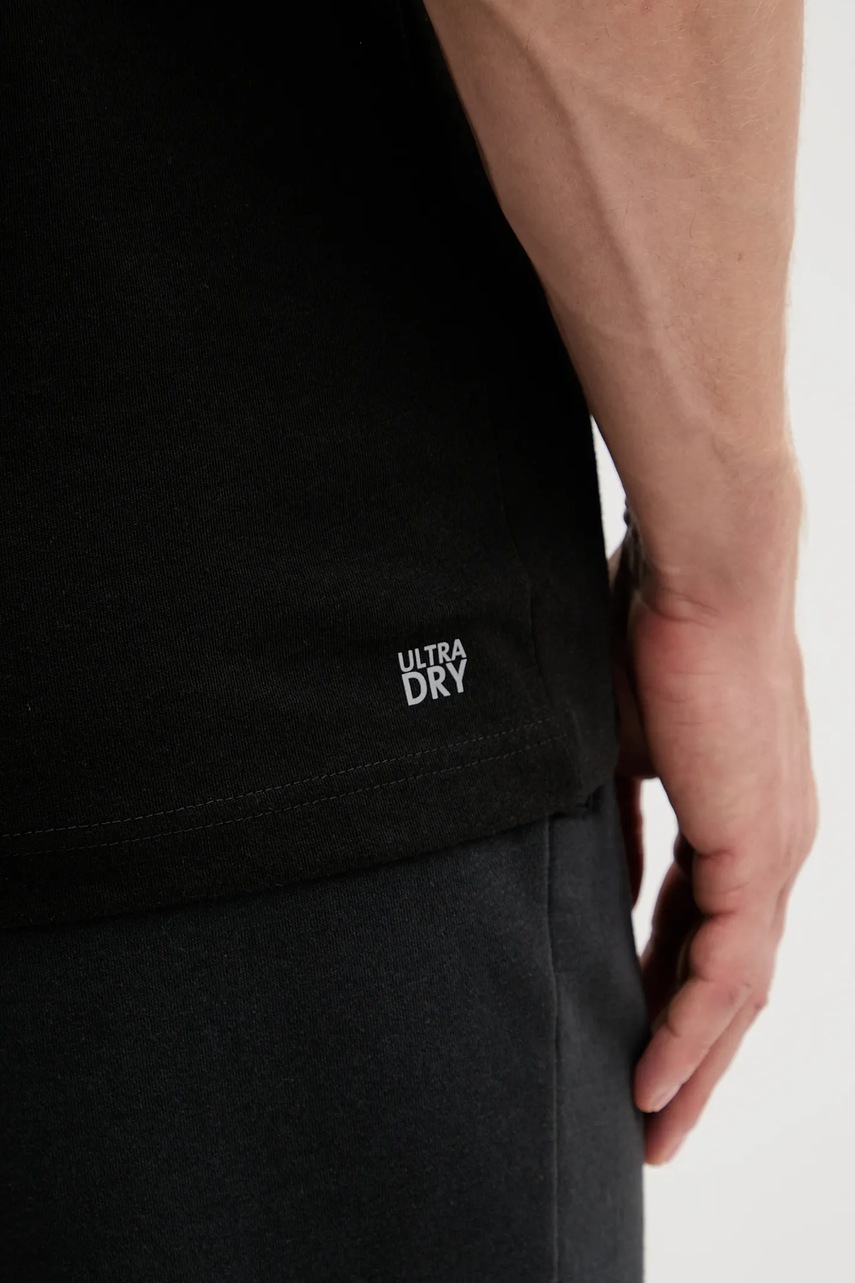 Μπλουζάκι Lacoste χρώμα μαύρο TH7618 φωτογραφία