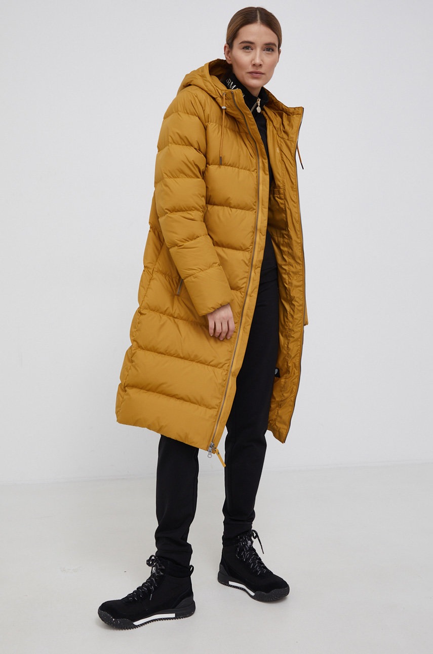 

Пуховая куртка Jack Wolfskin женская цвет жёлтый зимняя
