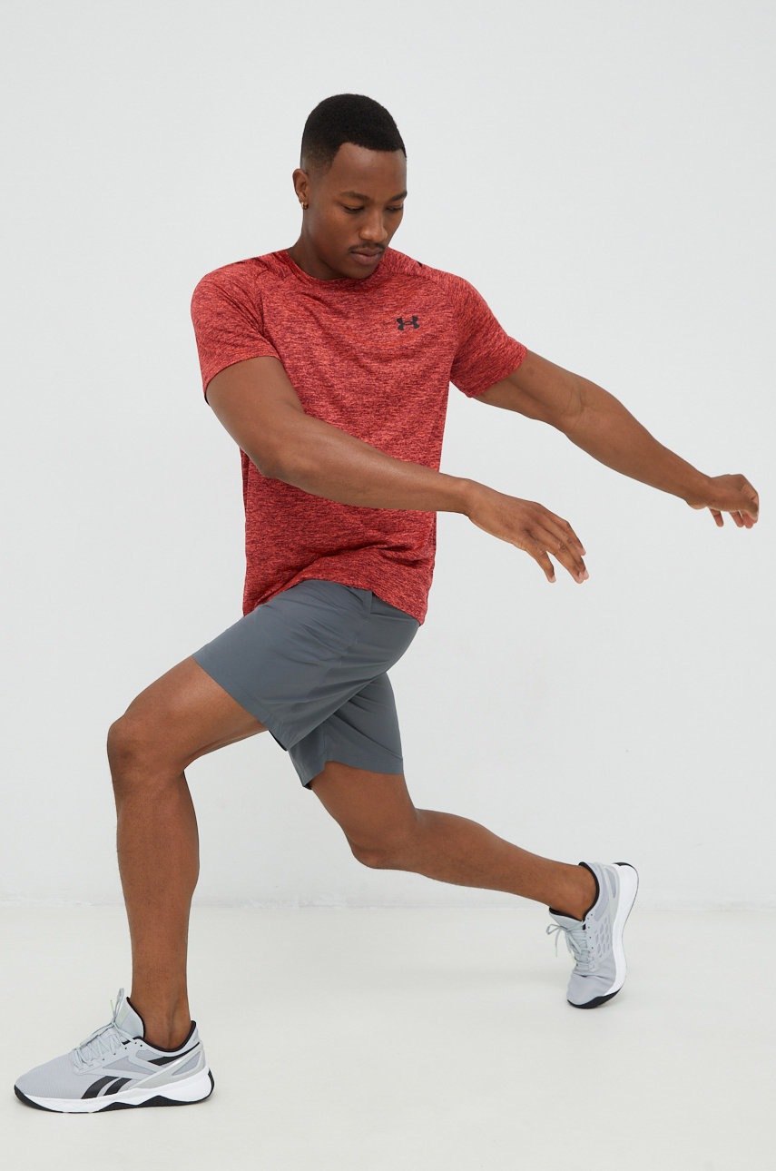 

Тениска за трениране Under Armour Tech 2.0 в червено с изчистен дизайн, Червен