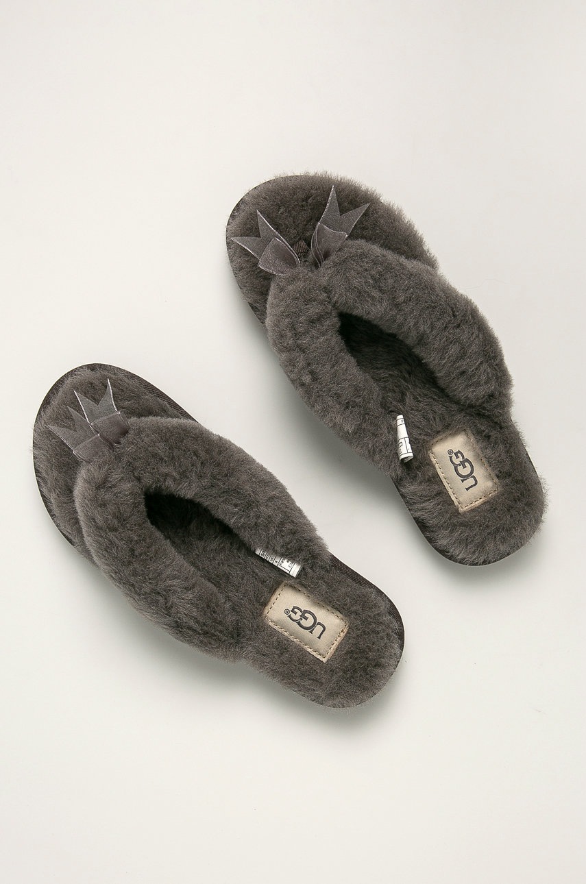 

UGG - Вьетнамки Fluff Flip Flop III