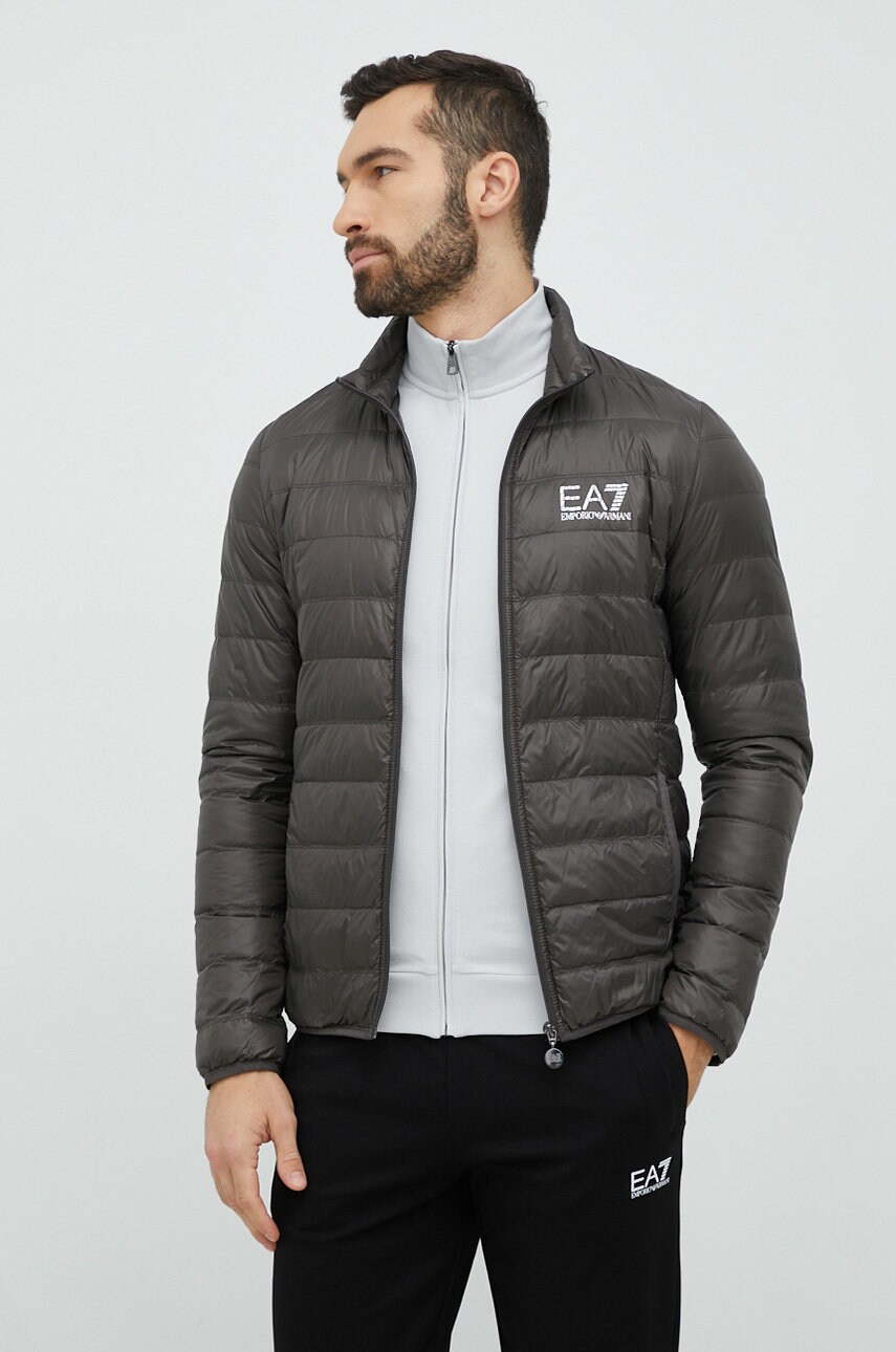 

Пухено яке EA7 Emporio Armani в черно с преходна изолация, Зелен