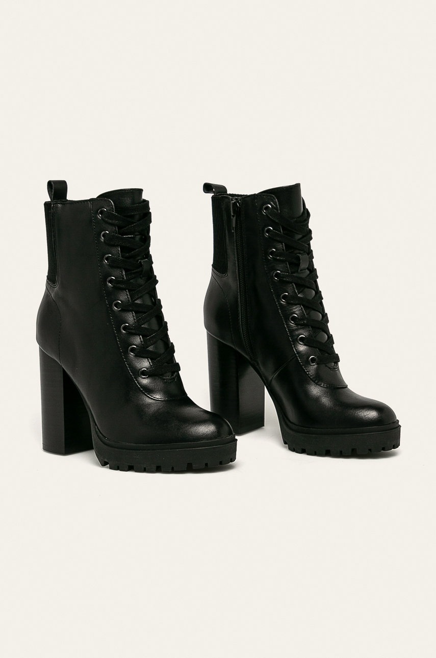 

Steve Madden - Черевики Latch