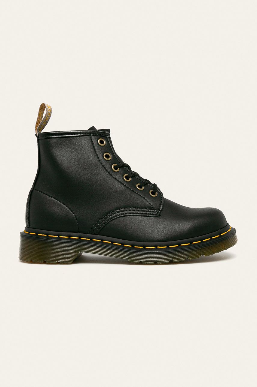 Nízké kozačky Dr. Martens Vegan 101 dámské, černá barva, na plochém podpatku, 23984001-Black - černá