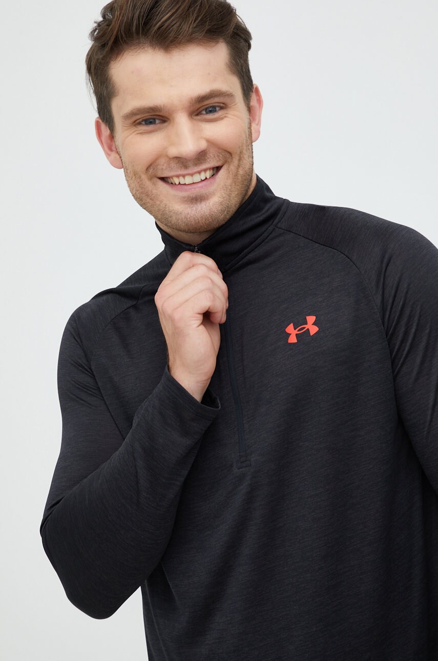 

Блуза с дълги ръкави Under Armour в черно с изчистен дизайн, Черен