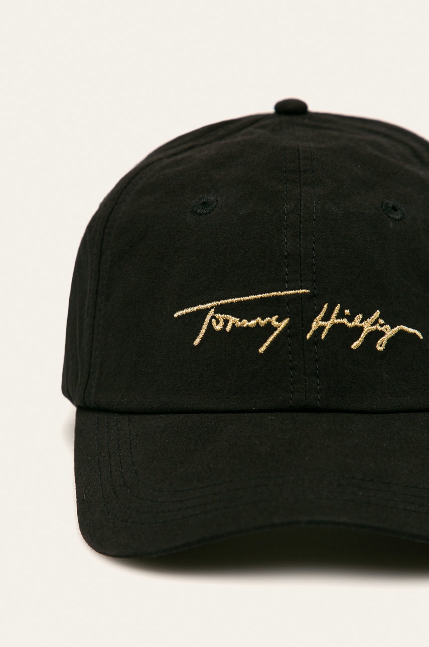 

Tommy Hilfiger - Шапка