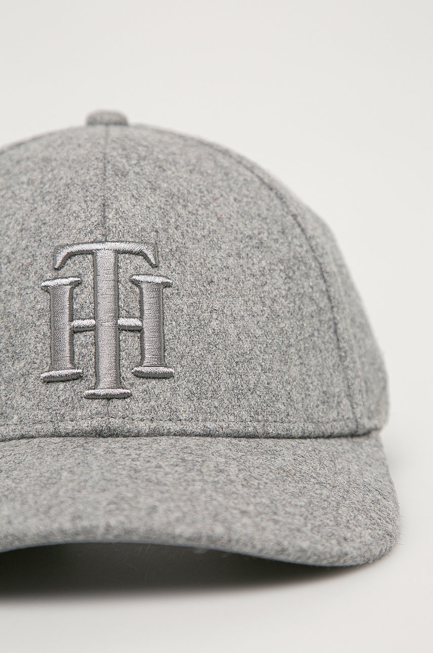 

Tommy Hilfiger - Шапка