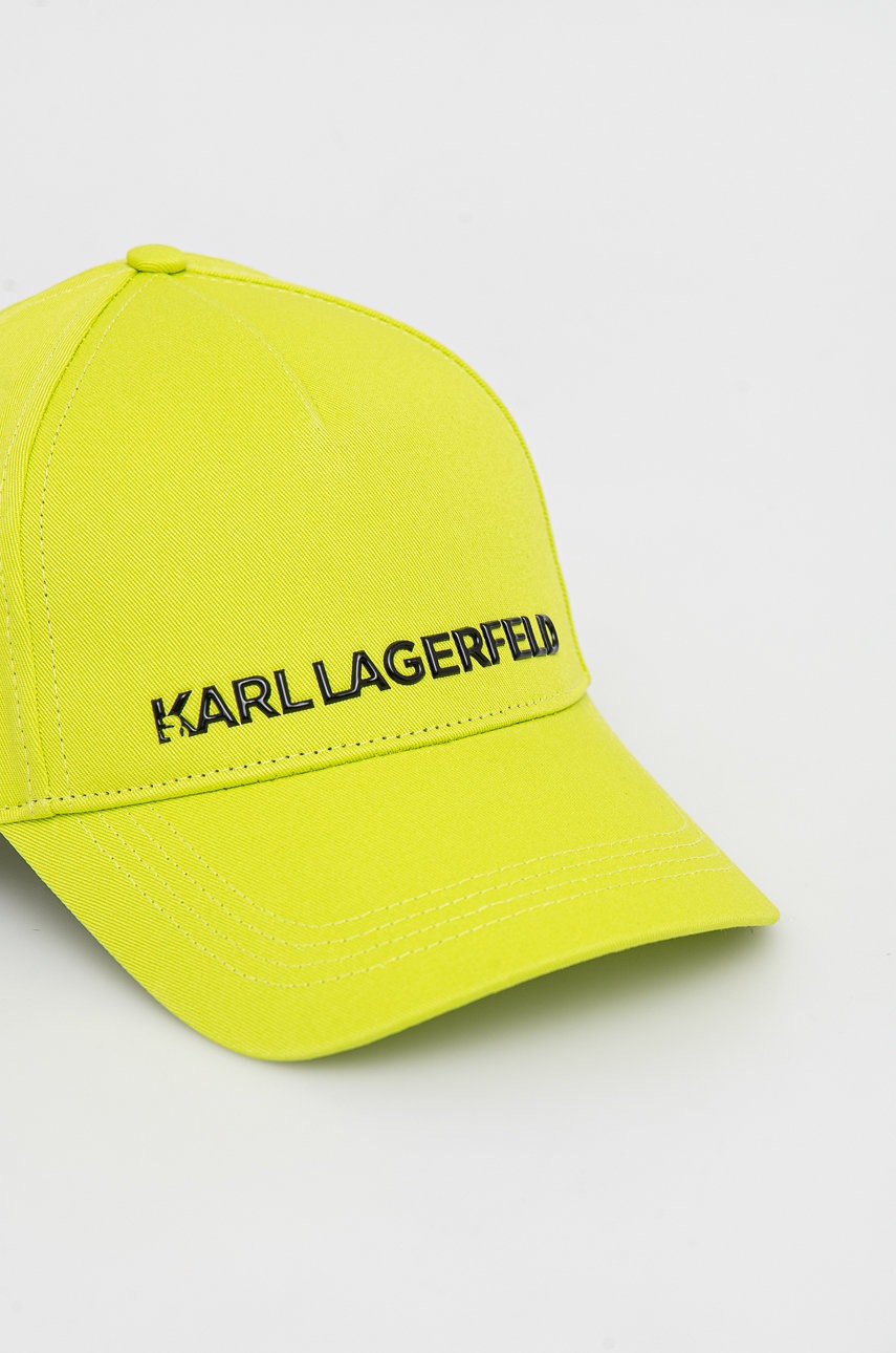

Бавовняна кепка Karl Lagerfeld колір зелений з аплікацією
