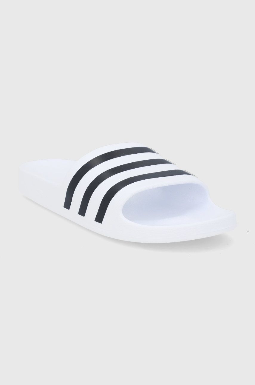 

Шлепанцы adidas Adilette Aqua женские цвет белый