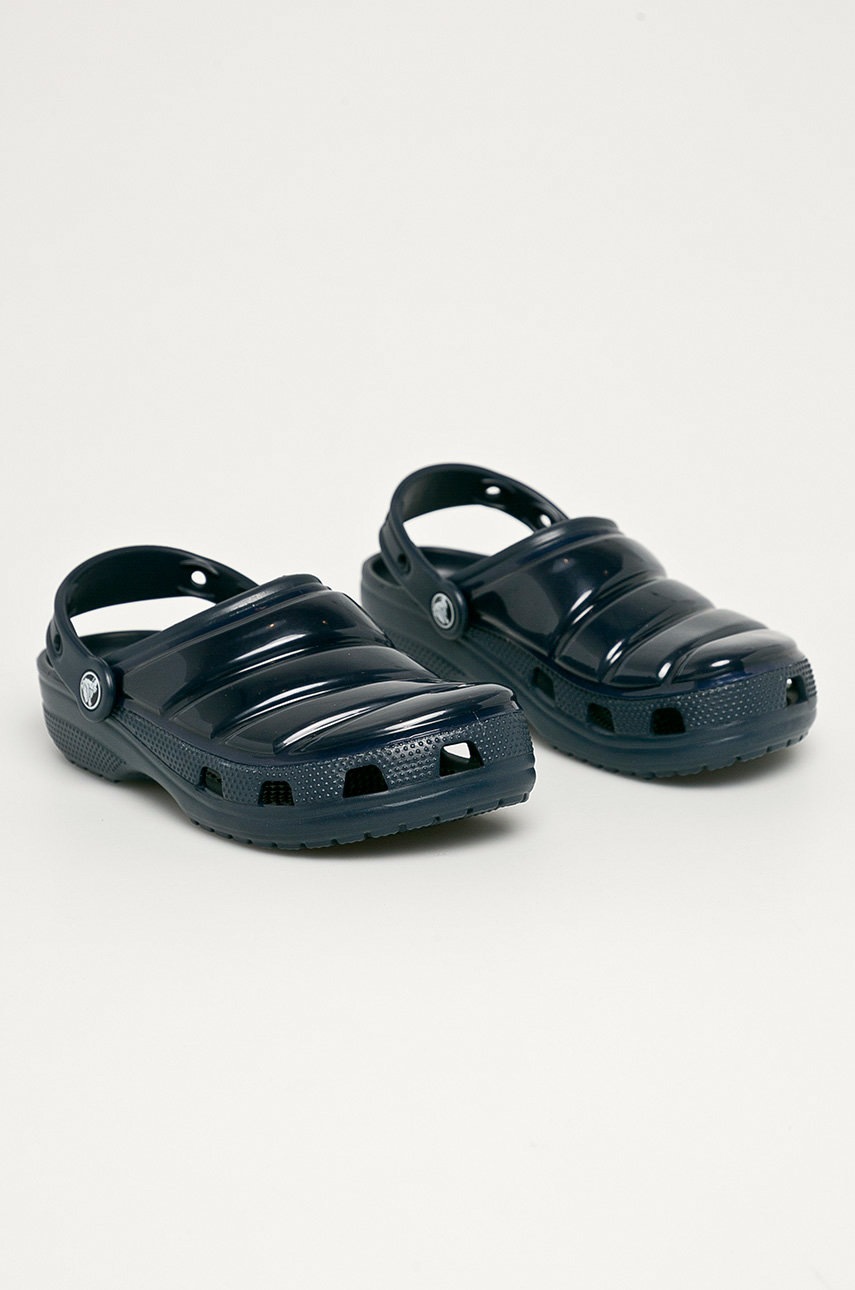 

Crocs - Шльопанці