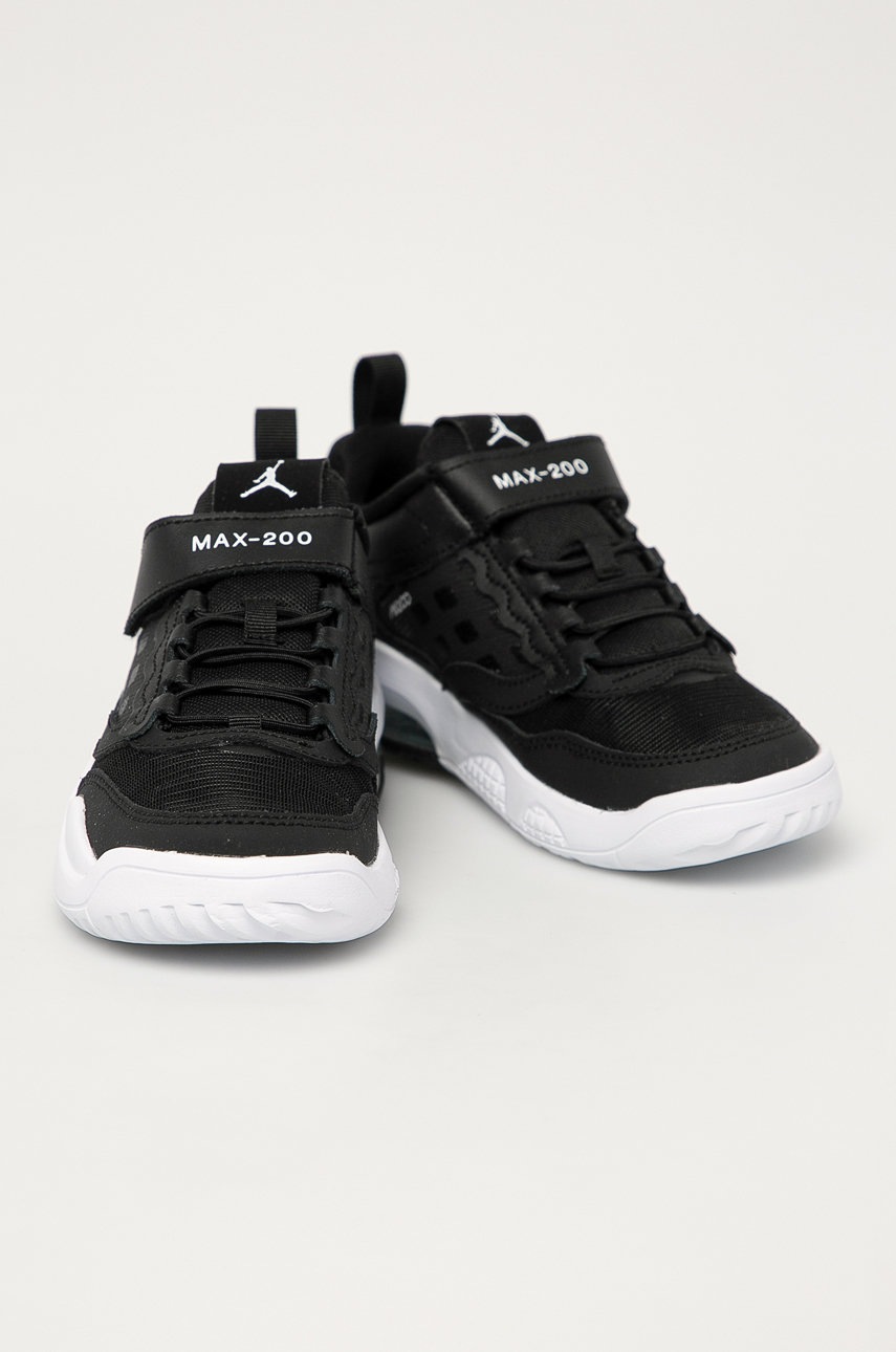 

Nike Kids - Дитячі черевики Jordan Max 200