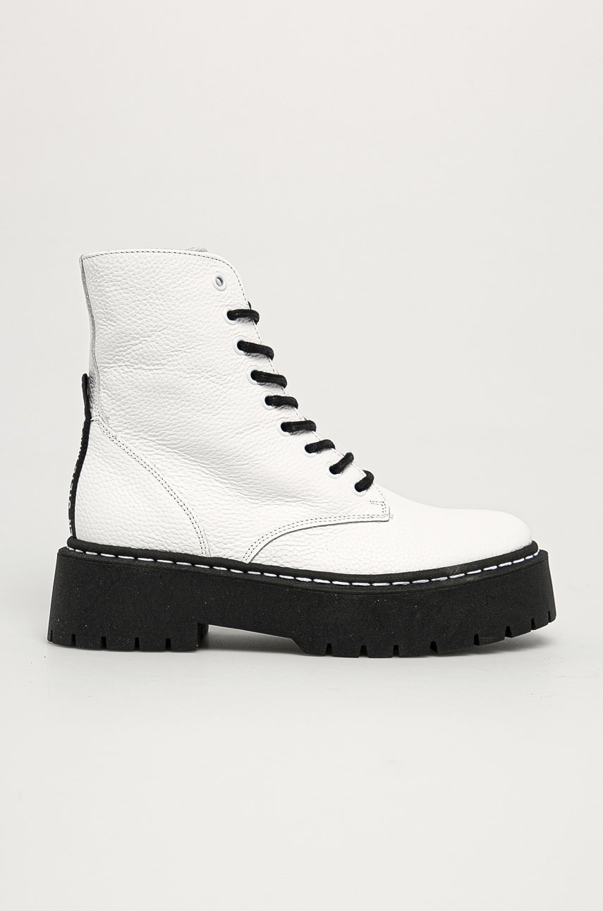 

Steve Madden - Кожени кубинки, Бял