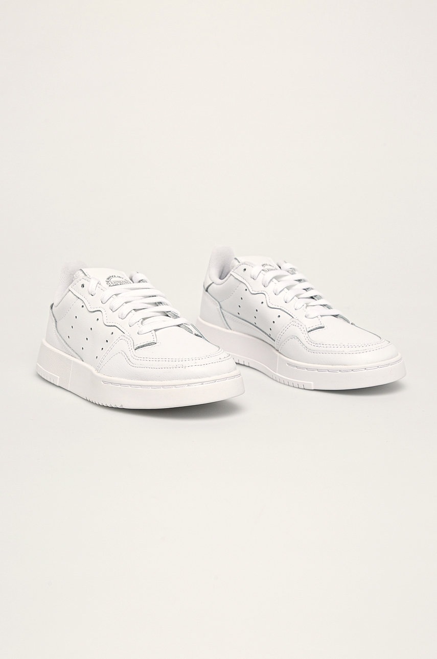 

adidas Originals - Детские кроссовки Supercourt J EE7726