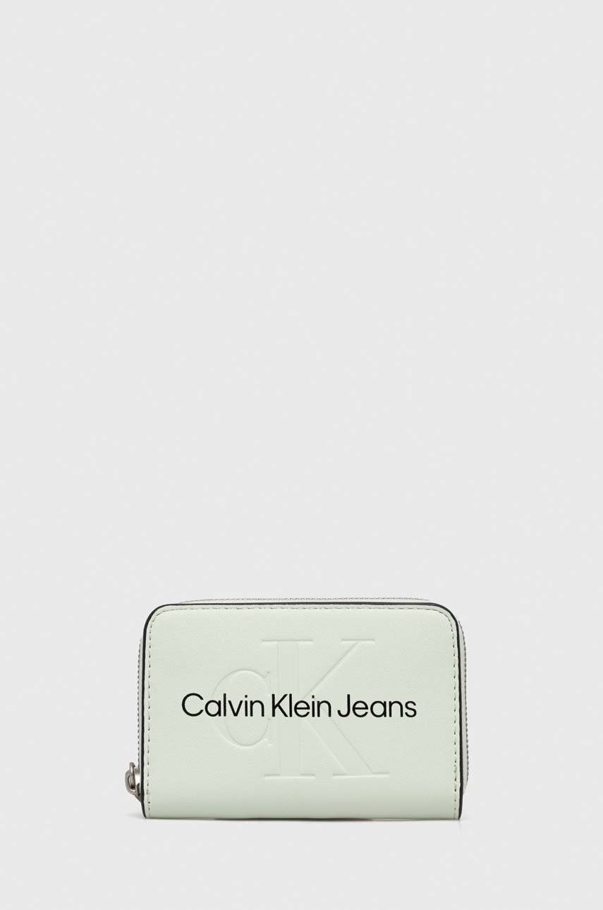 Levně Peněženka Calvin Klein Jeans zelená barva, K60K607229