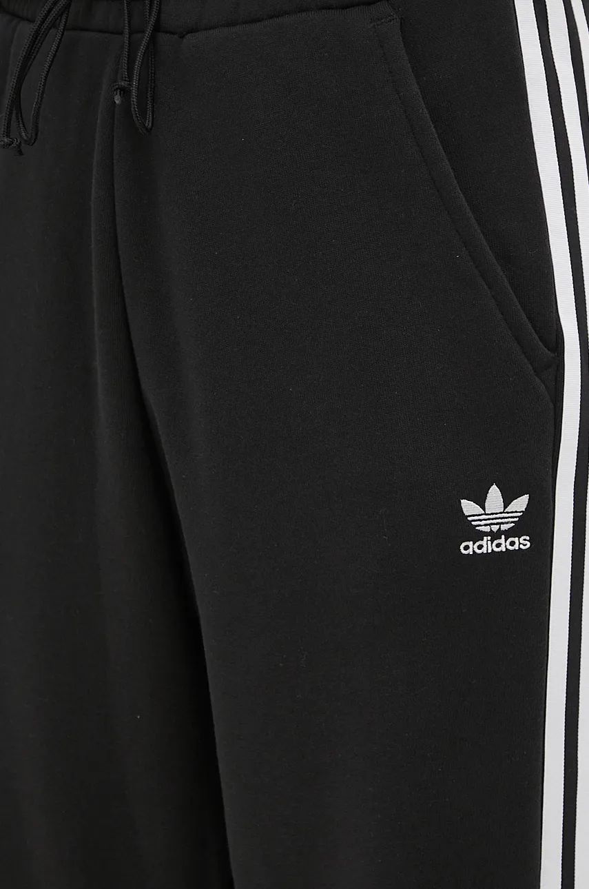 Pamučni donji dio trenirke adidas Originals boja: crna, s uzorkom