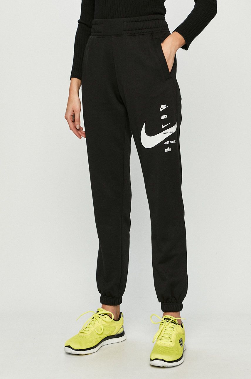 Nike Sportswear – Pantaloni answear imagine noua