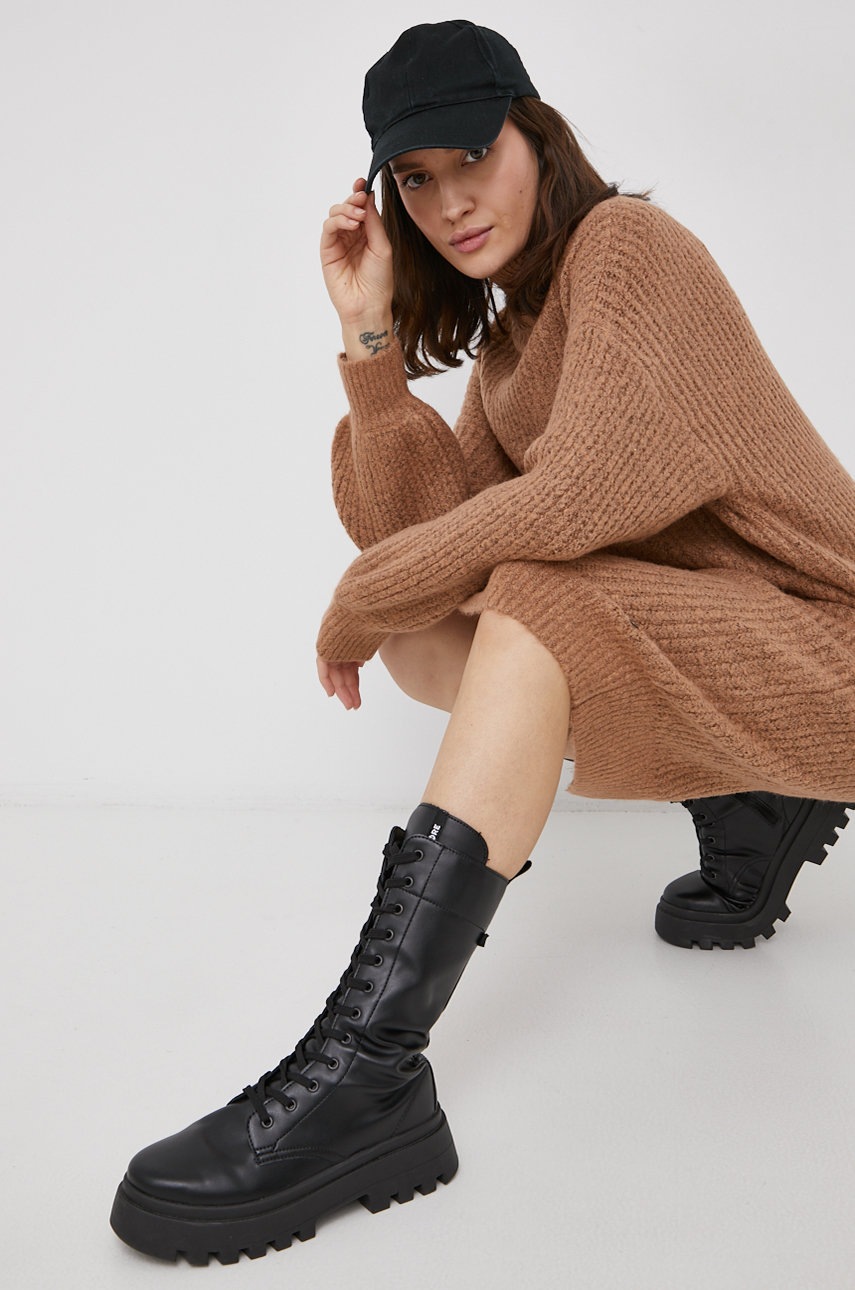 

Платье Noisy May цвет бежевый mini oversize
