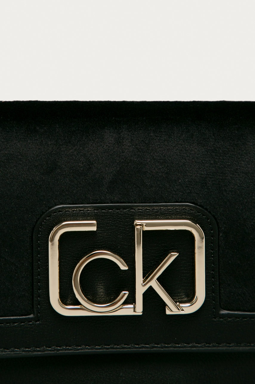 

Calvin Klein - Сумочка