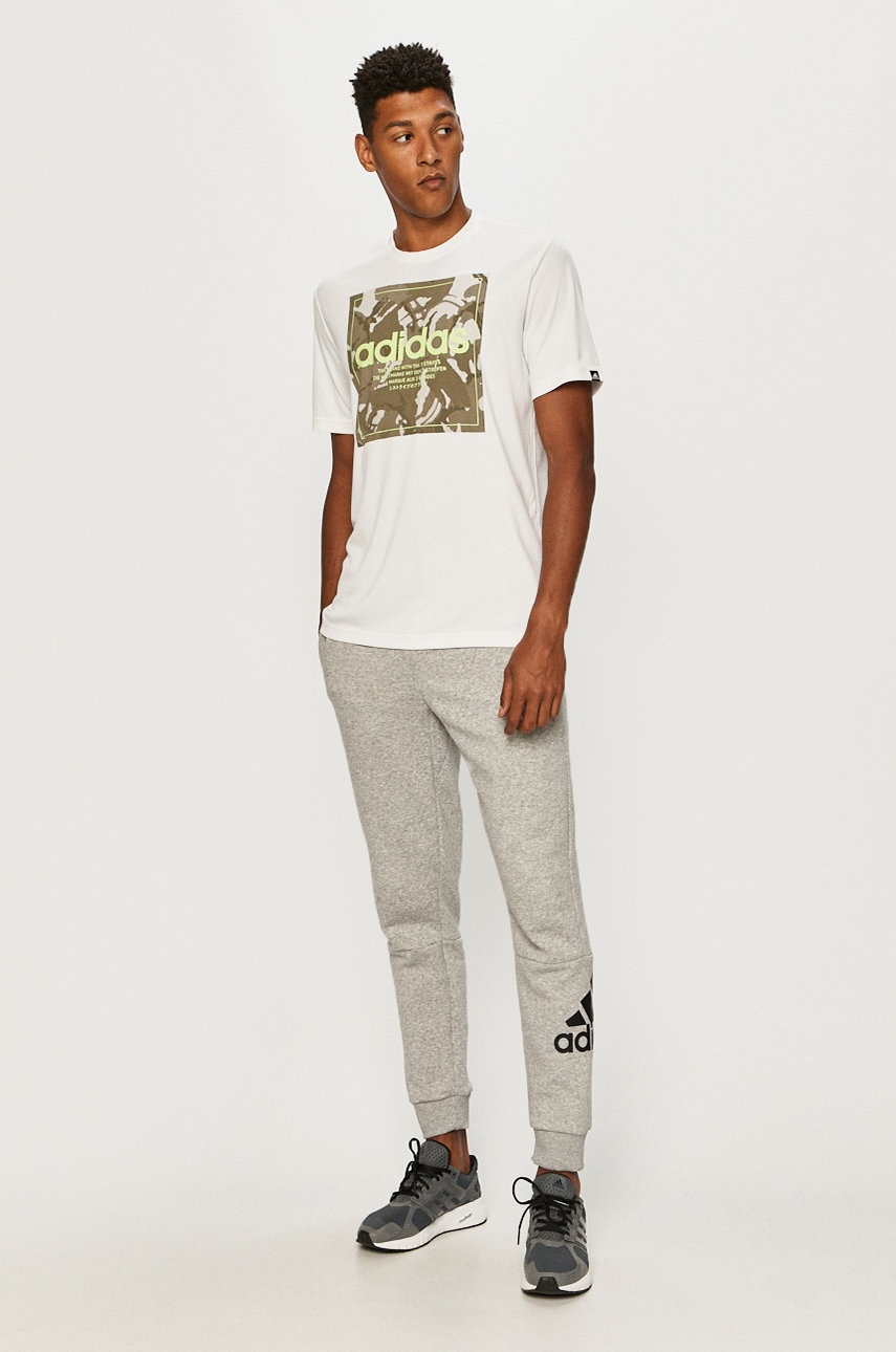 

adidas - Футболка