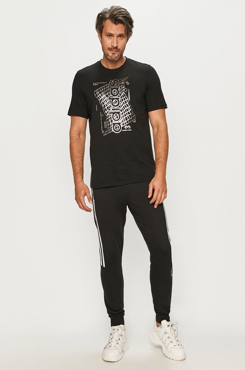 

adidas - Футболка