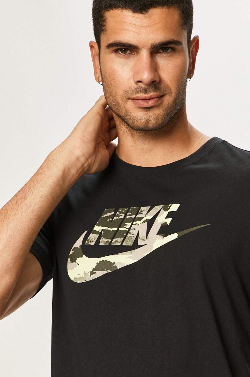 

Nike Sportswear - Тениска, Черен