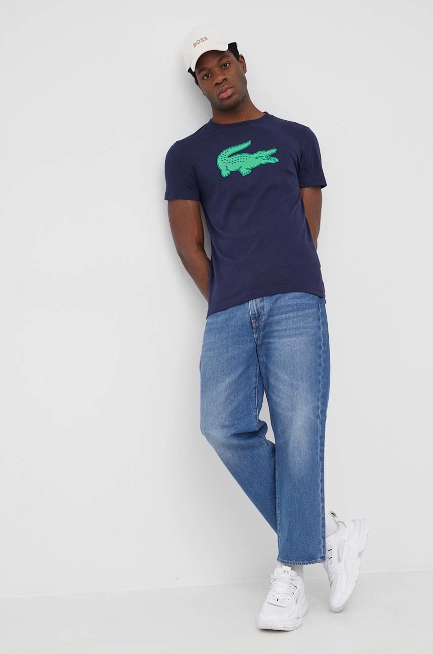 

Тениска Lacoste в тъмносиньо с принт, Тъмносин