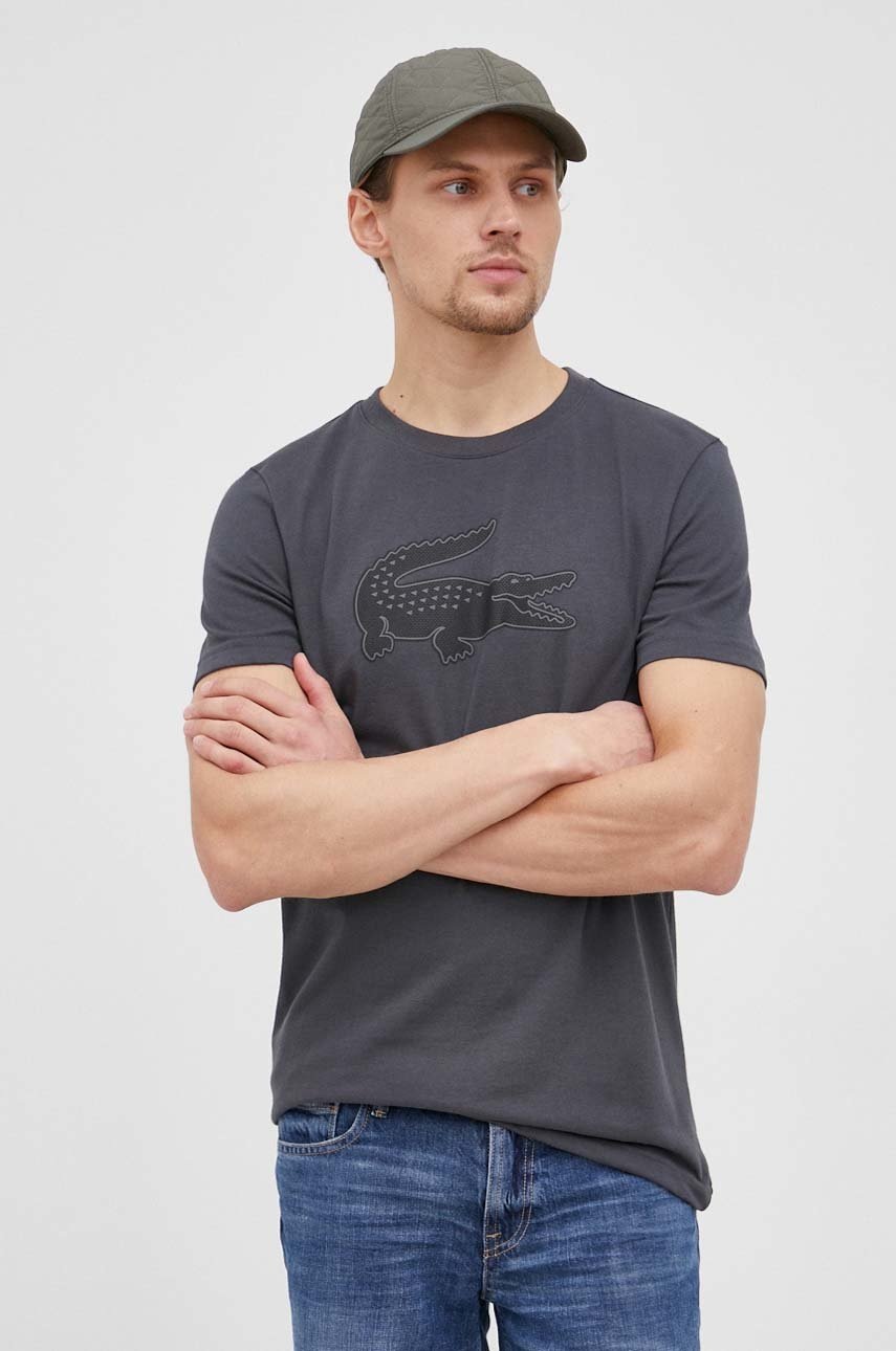 

Тениска Lacoste в сиво с принт, Сив