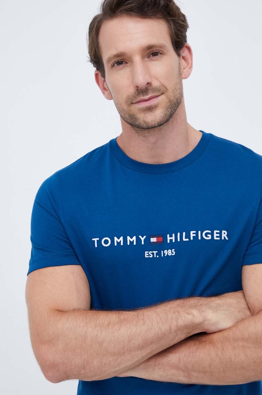 

Памучна тениска Tommy Hilfiger в синьо с апликация, Син
